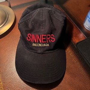 Balenciaga Black flat cap almost new 59L